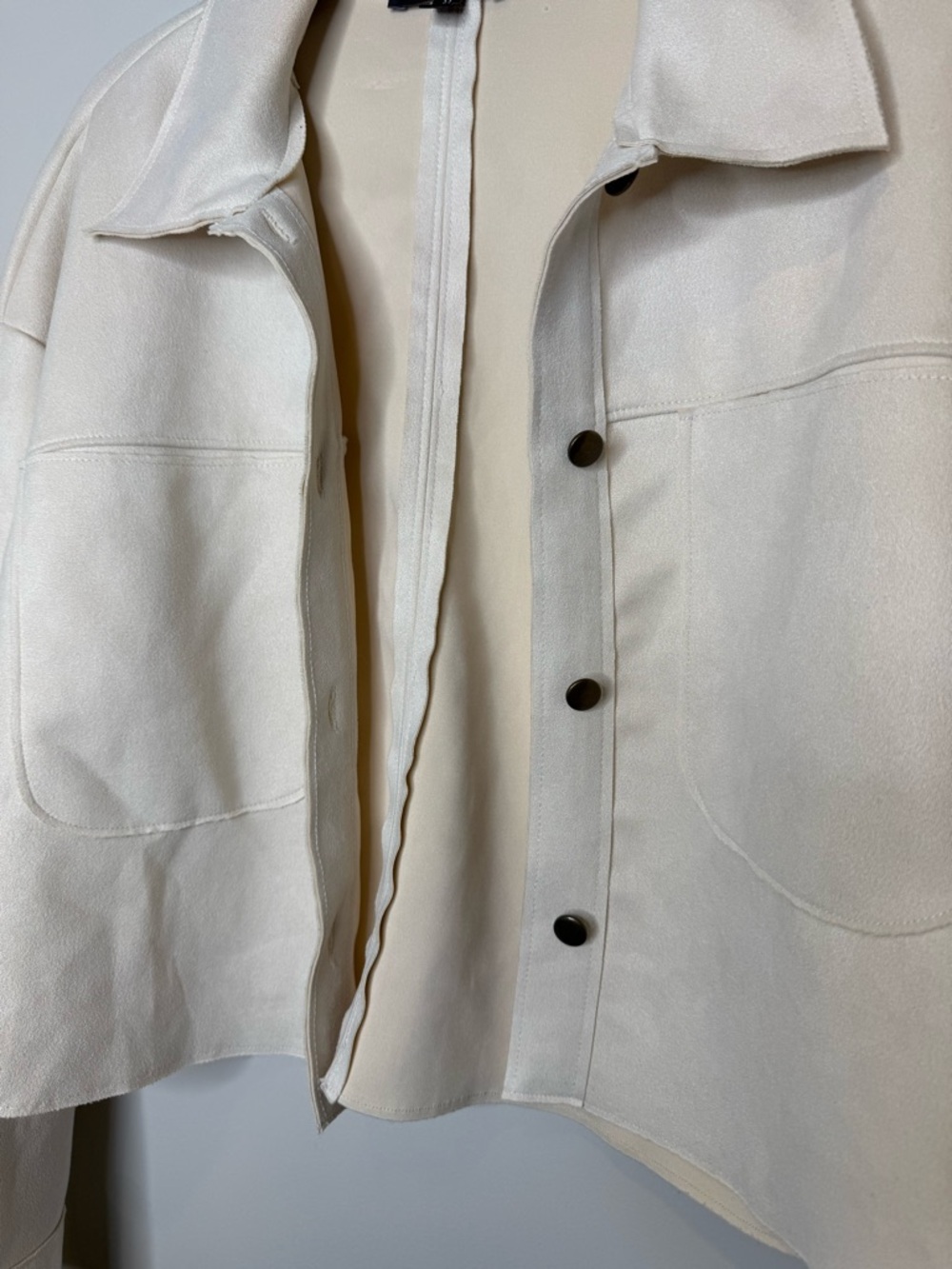 Moa Moa Cropped Cream Button-Front Jacket - Picture 4 of 8